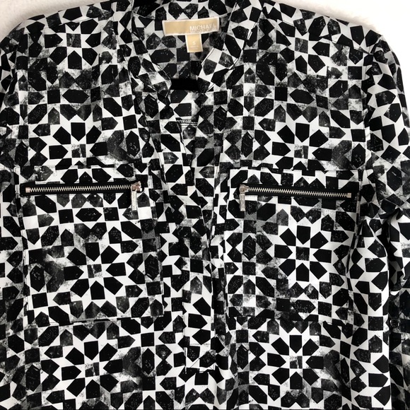 Michael Kors Black and White Long Sleeve Top - Picture 2 of 6
